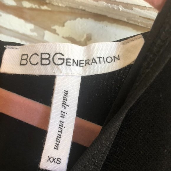 BCBGMaxazria - Picture 4 of 6